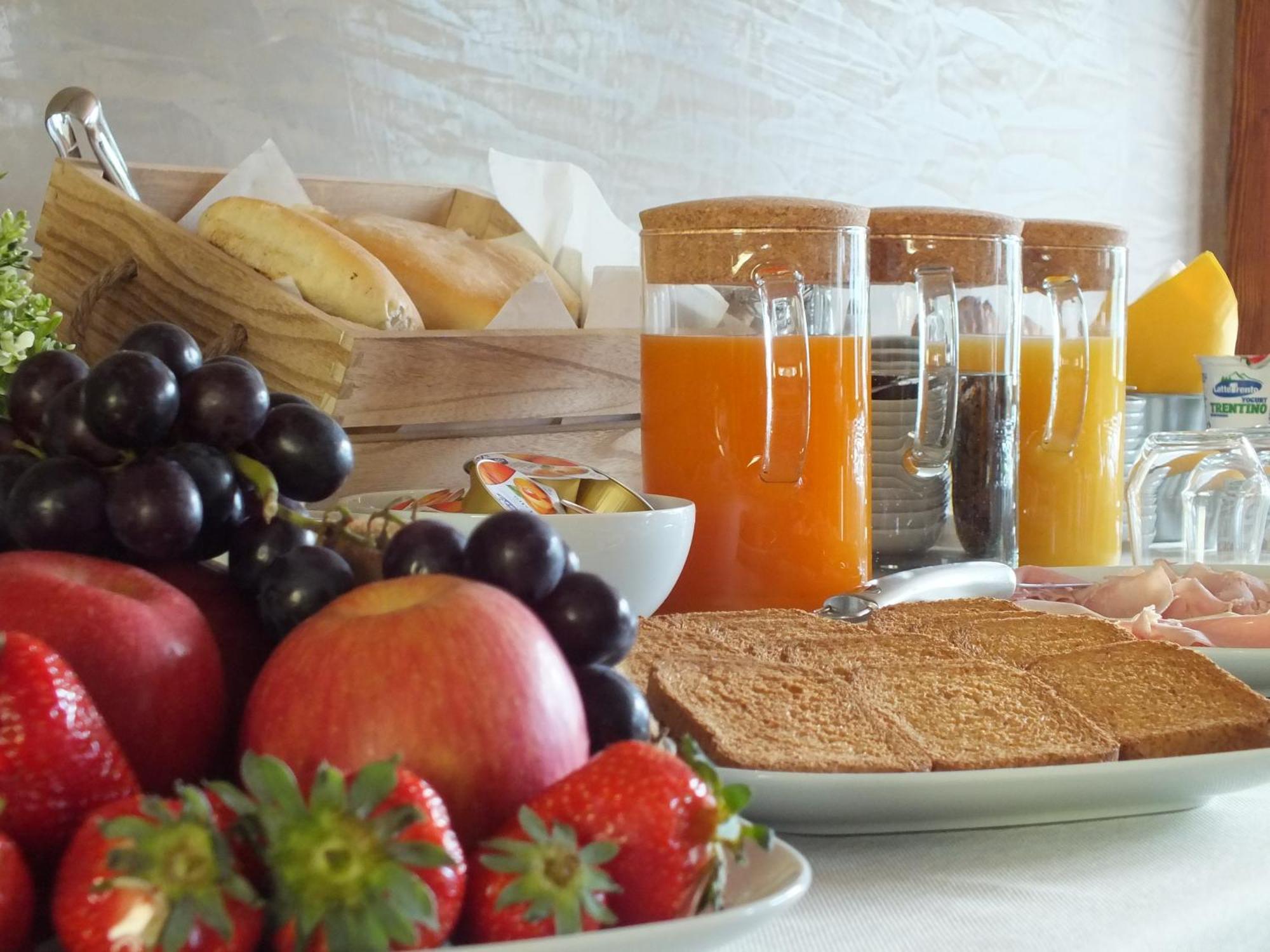 Bed and Breakfast Garden View Анфо Екстер'єр фото